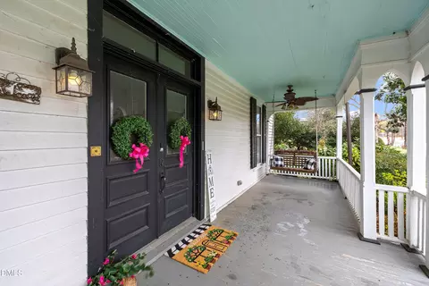 401 N Main St, Louisburg, NC 27549