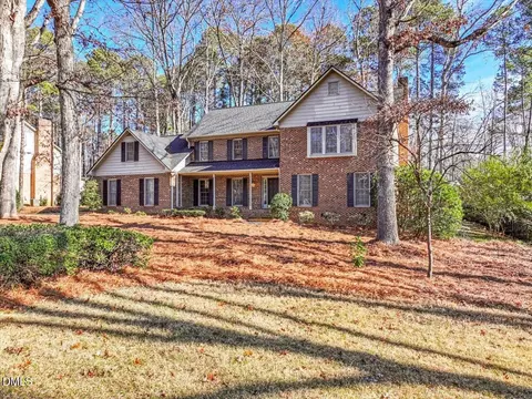 1005 Queensferry Rd, Cary, NC 27511