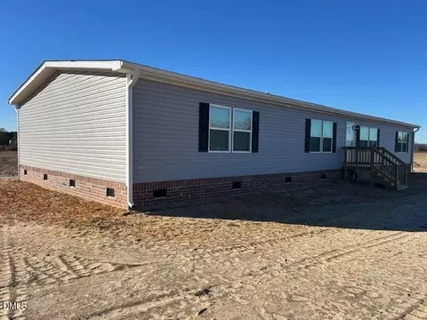 2354 E Mount Gilead Church Rd, Clinton, NC 28328