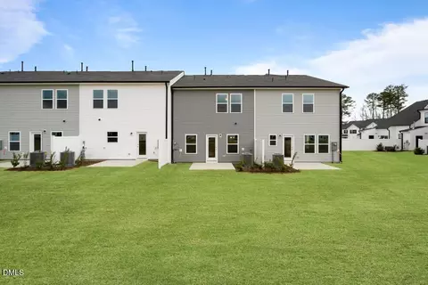 511 Eversden Dr, Zebulon, NC 27597 photo 8