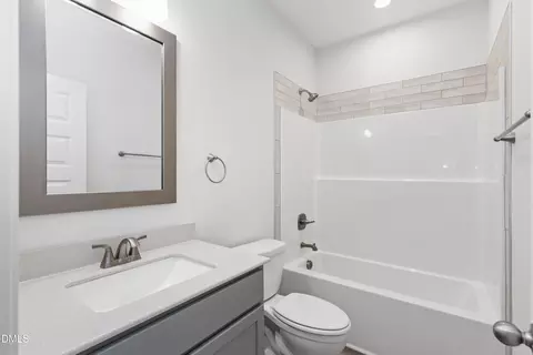 Bath - 159 N Rabbit Run Dr, Smithfield, NC 27577 photo 1 of 2