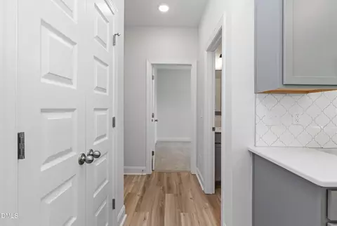 Entry Way - 159 N Rabbit Run Dr, Smithfield, NC 27577 photo 2 of 4