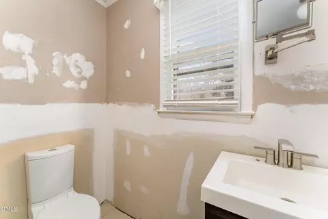 330 E Stallings St, Clayton, NC 27520 photo 13