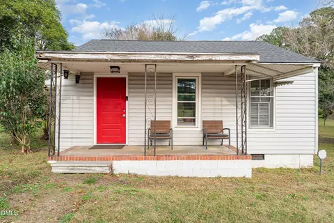 330 E Stallings St, Clayton, NC 27520 photo 6
