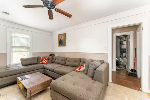 330 E Stallings St, Clayton, NC 27520 photo 7
