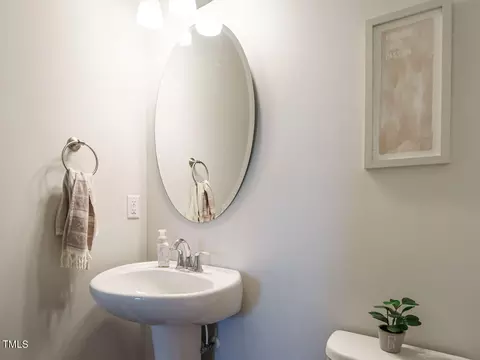 Bath - 7218 Cabernet Franc Dr, Willow Spring, NC 27592 photo 3 of 4