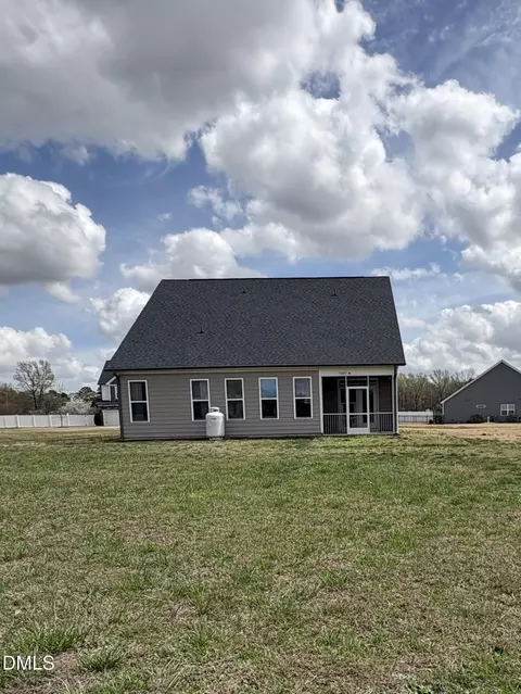 Exterior - 7218 Cabernet Franc Dr, Willow Spring, NC 27592 photo 3 of 4