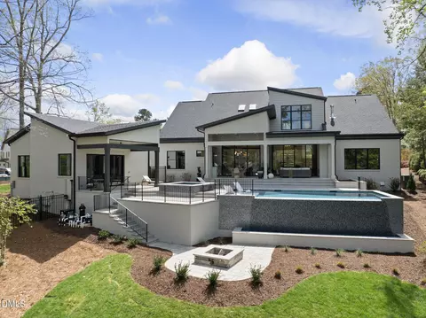 1925 Hunting Ridge Rd, Raleigh, NC 27615