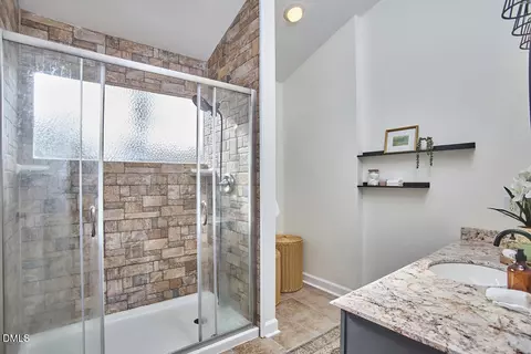 Bath - 545 Bluestone Rd, Durham, NC 27713 photo 3 of 6