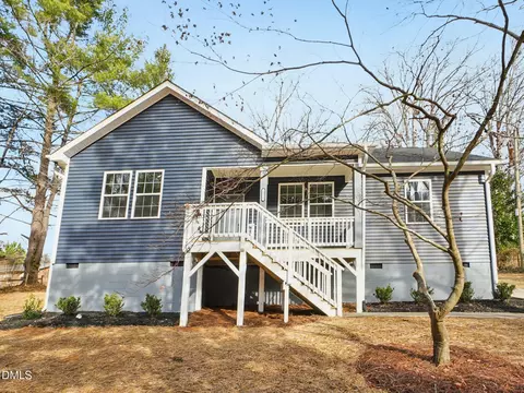 1315 Springdale Dr, Burlington, NC 27215
