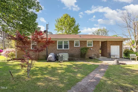 Exterior - 1108 Friendly Rd, Dunn, NC 28334 photo 1 of 4
