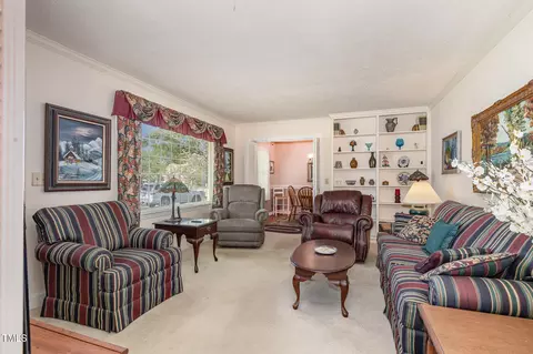 Living - 1108 Friendly Rd, Dunn, NC 28334 photo 1 of 2