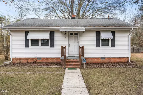 106 W Caroline Ave, Smithfield, NC 27577