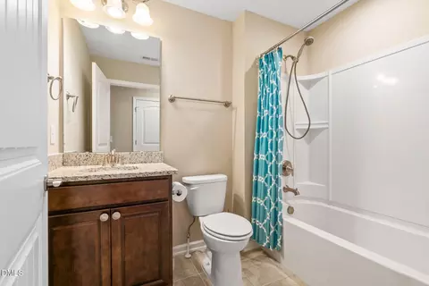 Bath - 203 Tuttle Rd, Durham, NC 27703 photo 6 of 6
