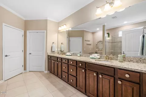 Bath - 203 Tuttle Rd, Durham, NC 27703 photo 1 of 6