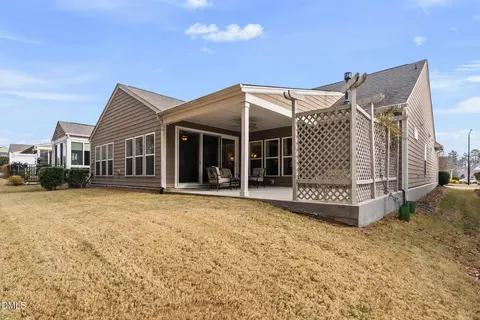 Exterior - 203 Tuttle Rd, Durham, NC 27703 photo 7 of 9