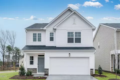 929 Glowing Star Ln, Angier, NC 27501