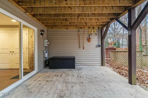 Exterior - 7324 Shellburne Dr, Raleigh, NC 27612 photo 6 of 9