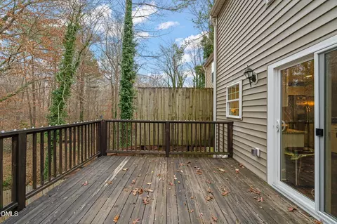 Exterior - 7324 Shellburne Dr, Raleigh, NC 27612 photo 4 of 9