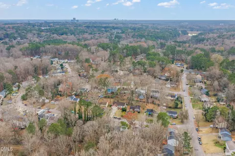 View/Area - 7324 Shellburne Dr, Raleigh, NC 27612 photo 2 of 2