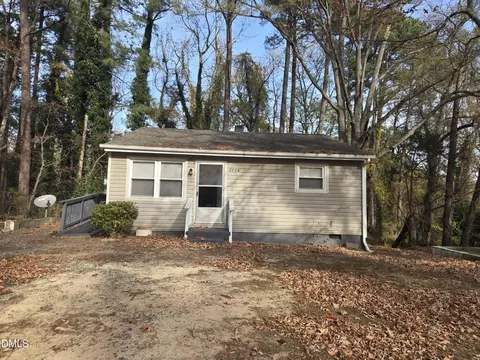 2720 Thelma St, Durham, NC 27704