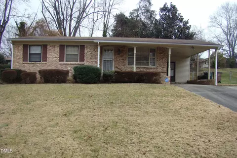 2206 Bywood Rd, Greensboro, NC 27405