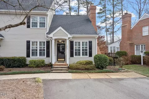 1513 Village Glenn Dr, Raleigh, NC 27612