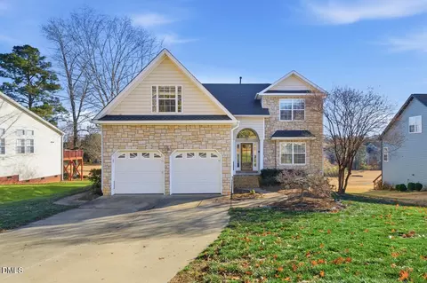 752 Seastone St, Raleigh, NC 27603