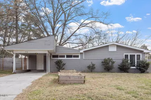 713 Friar Tuck Rd, Raleigh, NC 27610