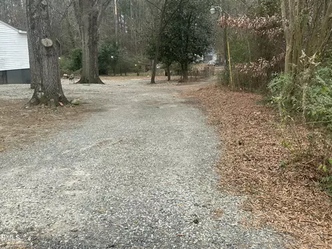 422 Craven St, Durham, NC 27704 photo 2
