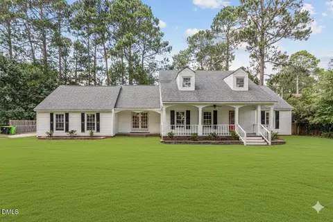3226 Circle Dr, Farmville, NC 27828