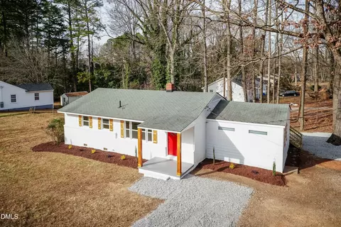 802 Roanoke Ave, Henderson, NC 27536