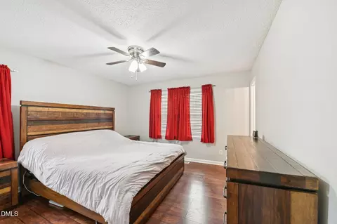 Bedroom - 10 Syracuse Pl, Durham, NC 27704 photo 1 of 4