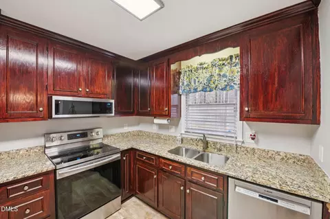 Kitchen - 10 Syracuse Pl, Durham, NC 27704 photo 1 of 3