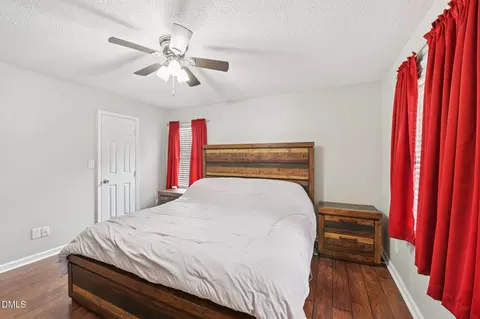 Bedroom - 10 Syracuse Pl, Durham, NC 27704 photo 2 of 4