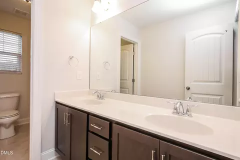 Bath - 175 Cherry Bark Loop, Clayton, NC 27527 photo 4 of 4
