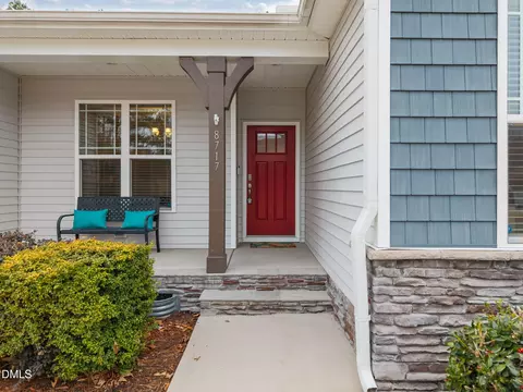 8717 Holstein Ct, Wake Forest, NC 27587 photo 2
