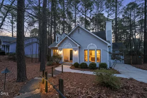 1804 Old Oxford Rd, Chapel Hill, NC 27514