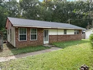 626 Shannon Dr, Chapel Hill, NC 27516