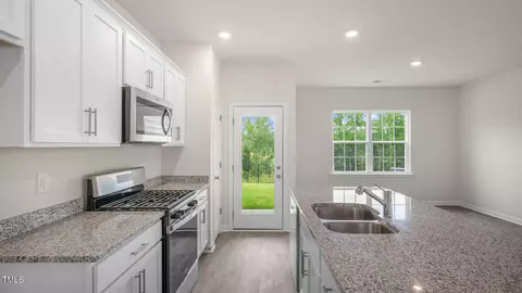 264 Otter Lodge St, Sanford, NC 27330