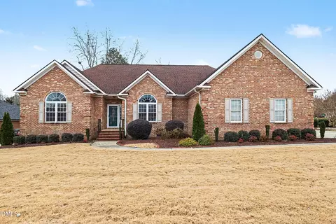 346 Broadmoor Way, Clayton, NC 27520