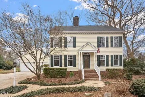 8713 Stonegate Dr, Raleigh, NC 27615