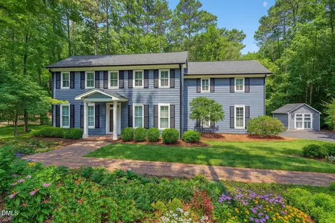 109 Fieldstone Ct, Chapel Hill, NC 27514