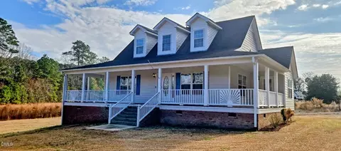 2355 Smith Rd, Smithfield, NC 27577