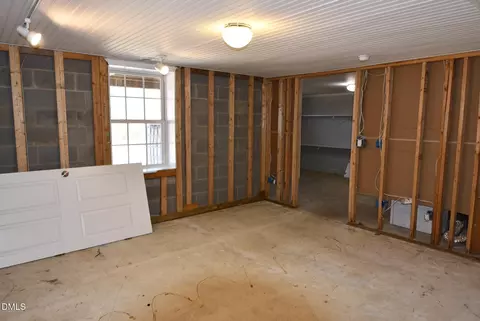 Bedroom - 2355 Smith Rd, Smithfield, NC 27577 photo 3 of 5