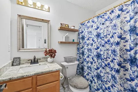 Bath - 5002 Gaithers Pointe Dr, Durham, NC 27713 photo 3 of 4