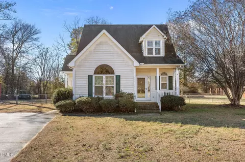 607 Denese Cir, Erwin, NC 28339