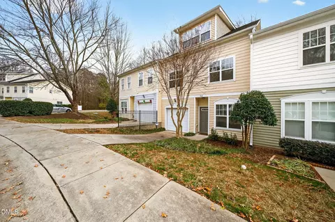 544 N Elm Ave, Wake Forest, NC 27587