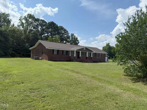 773 New Hope Church Rd, Battleboro, NC 27809