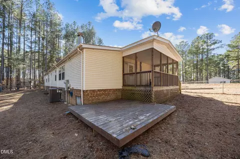 102 Foxtree Ct, Benson, NC 27504 photo 40